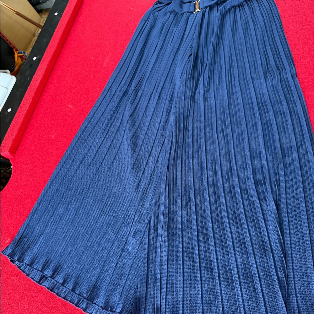 Elegant Blue Pleated Skirt